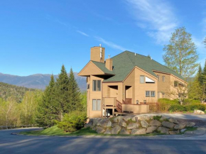 C1 Top Rated Ski-In Ski-Out Townhome Great views, fireplaces, fast wifi, AC Short walk to slopes